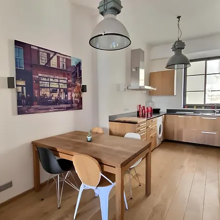 Louis By Terrys Homes דירה קאן